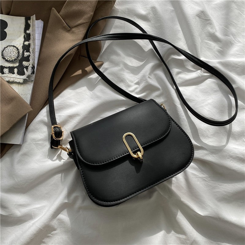 Mia Selects Luna Saddle Crossbody Bag