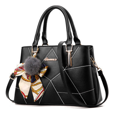 Everyday Muse Women’s Shoulder Bag
